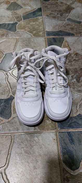 Кецове адидас - нови