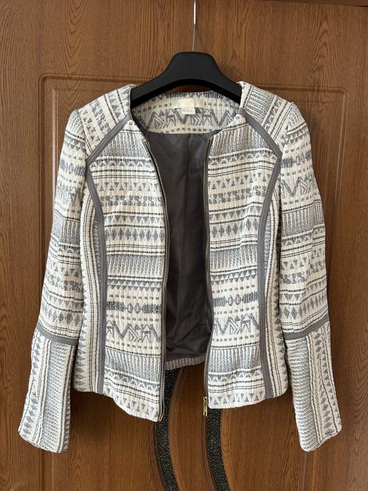 Vand jachete dama Zara si H&M