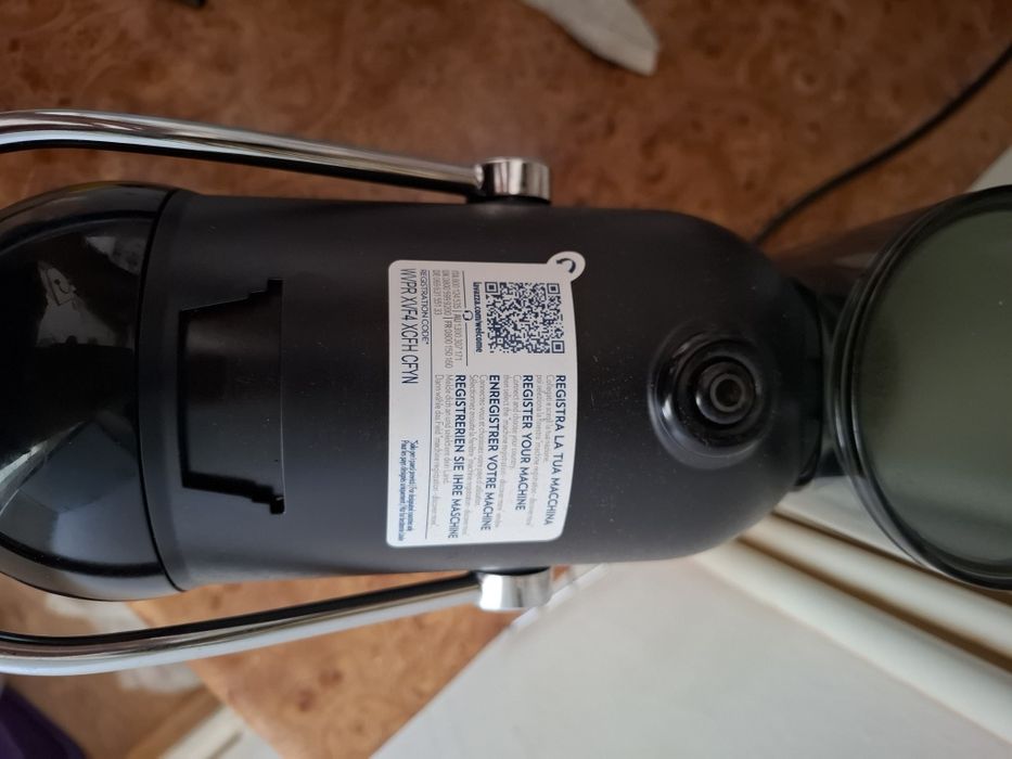 Vând urgent apart de cafea lavazza a modo mio