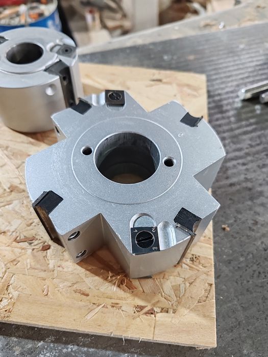 Freză drepte falțuri