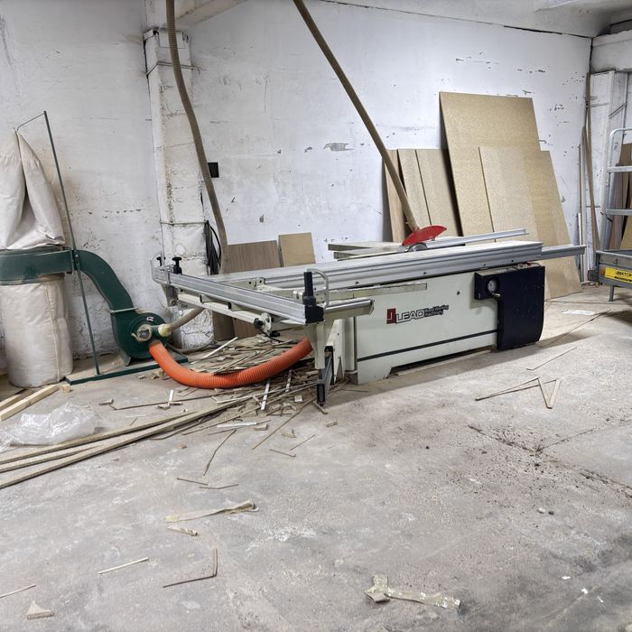 Продается фармаьно раскроечный станок