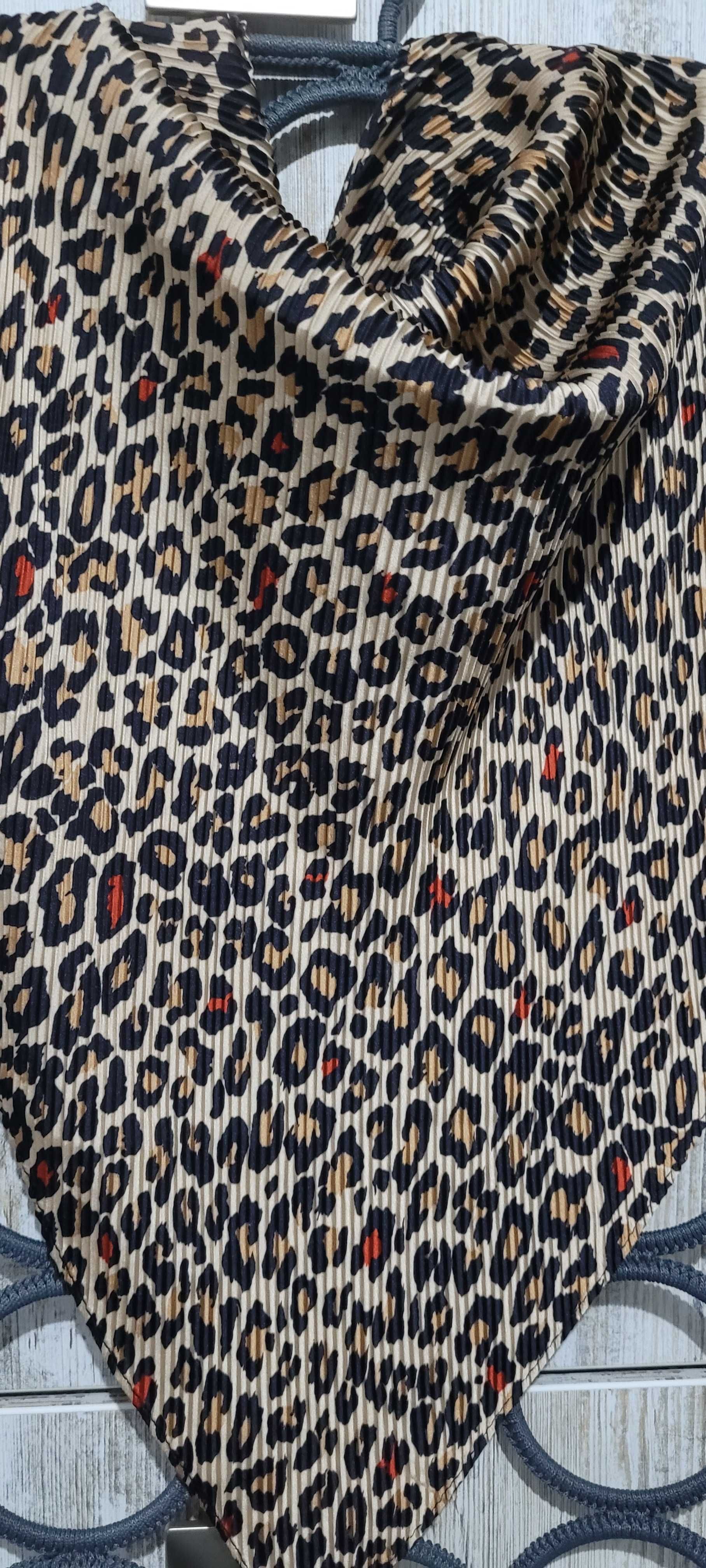 Eșarfă animal print Zara