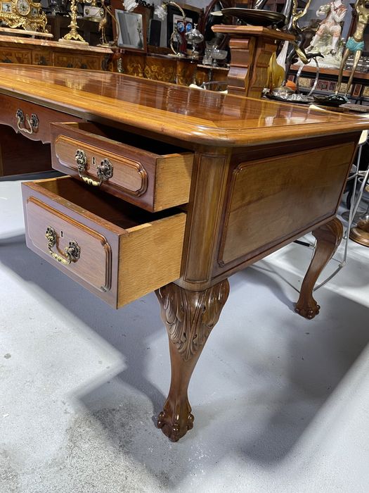 Birou din lemn masiv, stil Chippendale