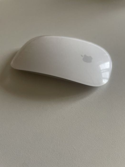 Мышь Apple Magic Mouse