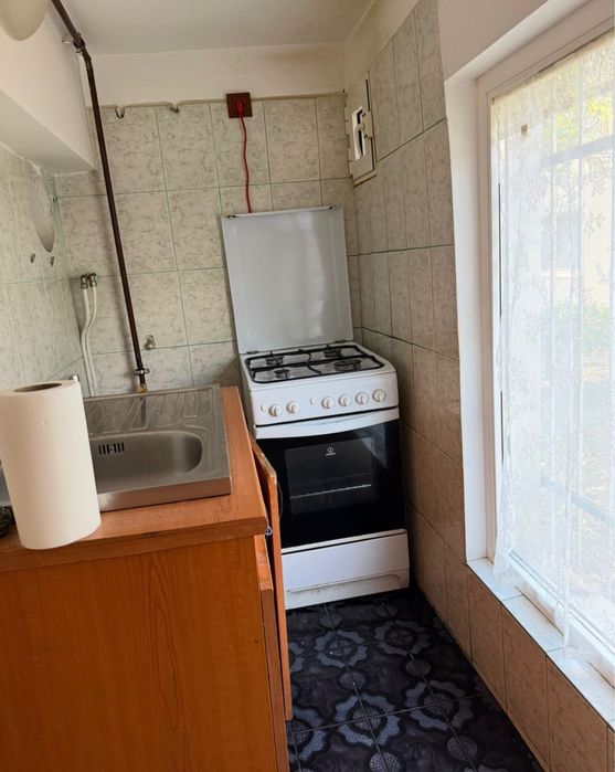 Inchiriez apartament  complet mobiliat si mobilat