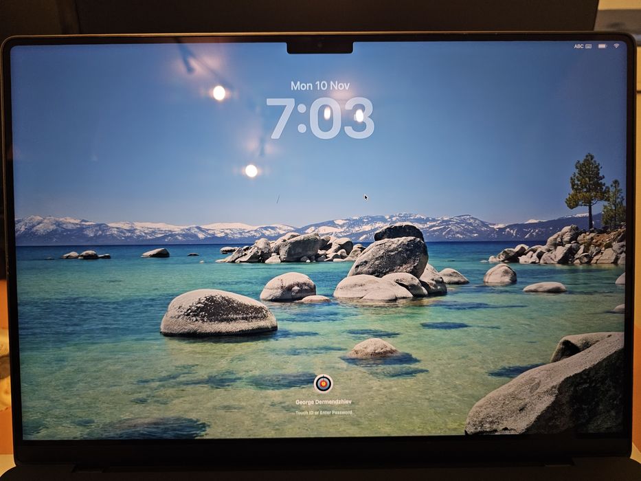 Лаптоп Apple MacBook M4 Pro 16", 14 CPU 20 GPU, 48 RAM, 512 GB SSD