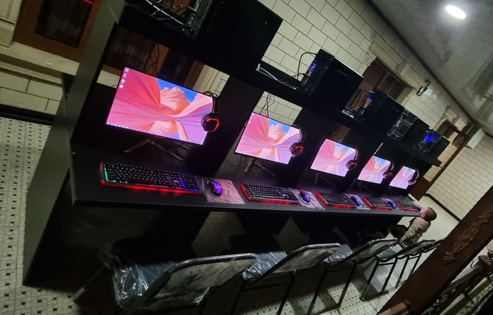 10ta igravoy Kompyuterlar stol stullari bn tayyor, DOSTAVKA