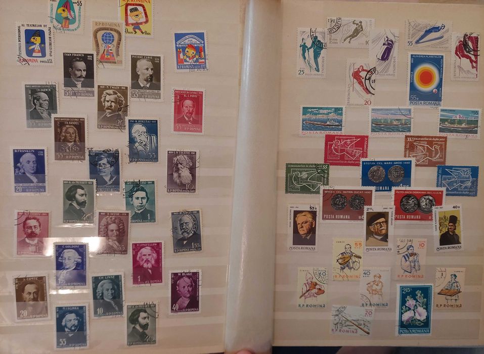 Clasor format A4 cu timbre romanesti +Bonus