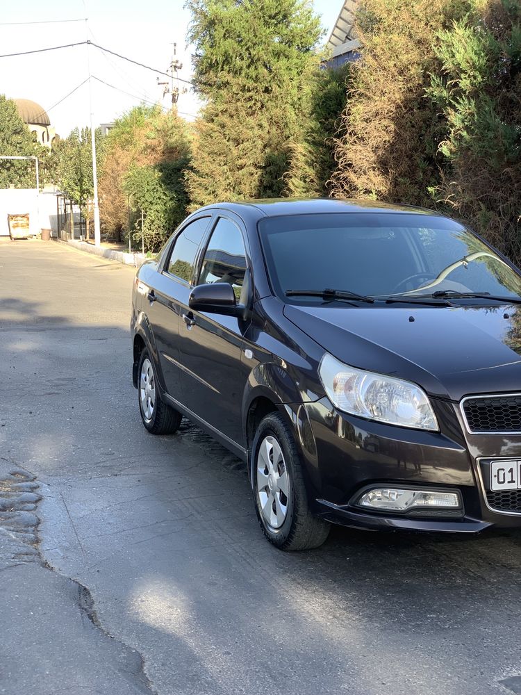 Nexia 3 sotladi choko
