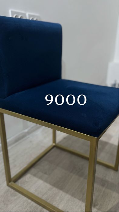 Продам мебель для салона!кресло для педикюра,стол для маникюра,кушетка