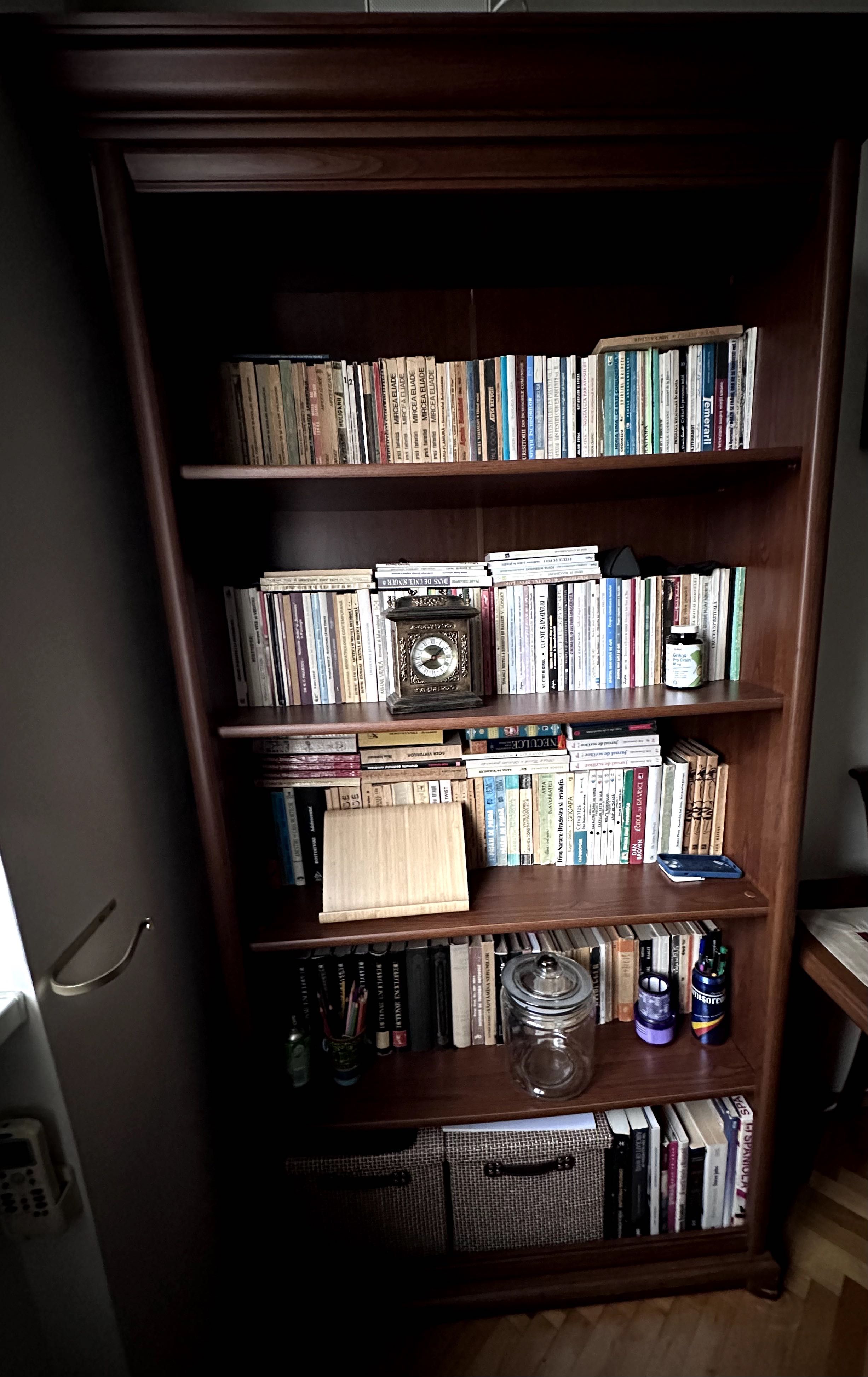 Set Biblioteca si Comoda TV KENT culoare castan