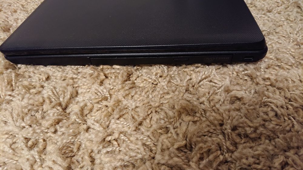 Laptop Asus X552C defect