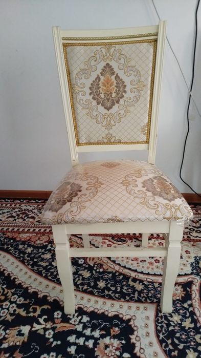 Продам стулья для кухни