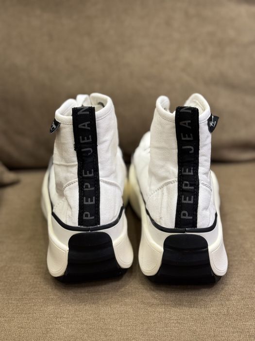 Бели кецове Pepe Jeans - 39номер