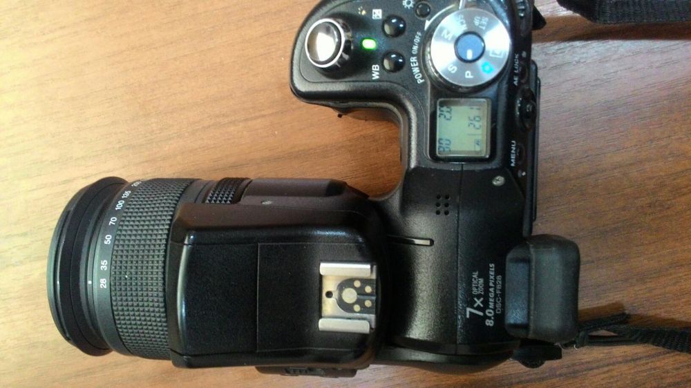 Фотоаппарат SONY DSC-F828