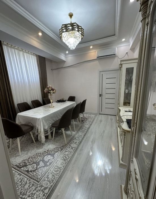 Стулья 6 шт, супер качественные. В идеальном  состоянии.