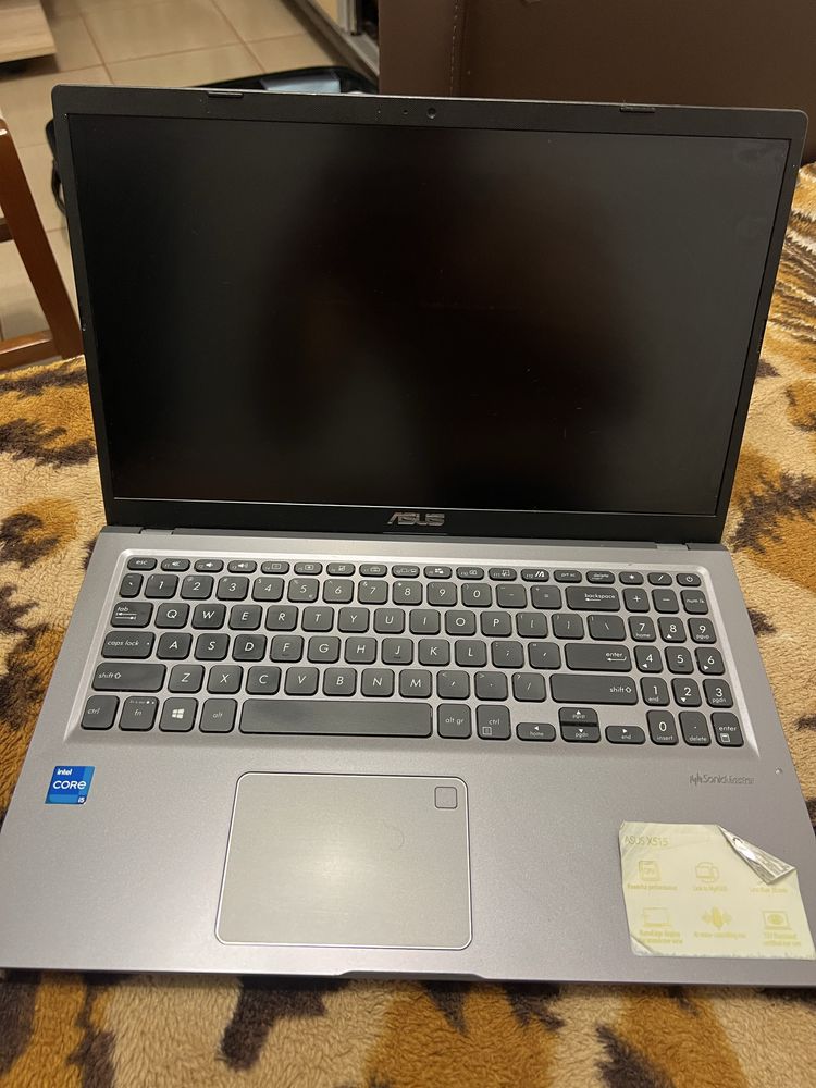 Laptop ASUS X515EA,procesor Intel I5-1135g7,placa video Intel Iris Xe