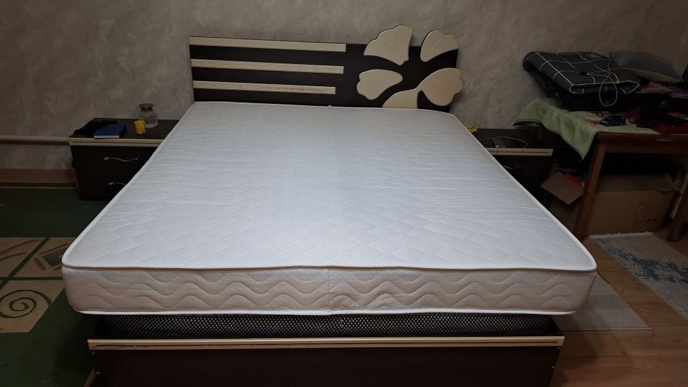 Матрас в оиличном состояним 180×200