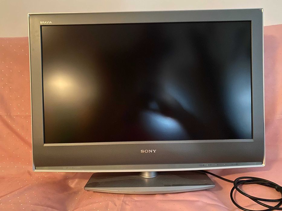 телевизор Sony Bravia; Samsung 32" (80 см); Sony Bravia 46" (117 см)