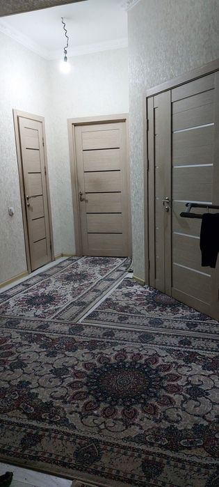 Kvartira qizlar uchun (do'stlik metro)