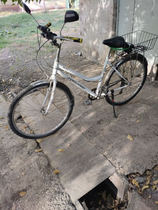 Velosiped forward talica 28 sotiladi Model Rossiya