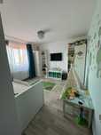 Vand apartament cu 3 camere cu loc parcare