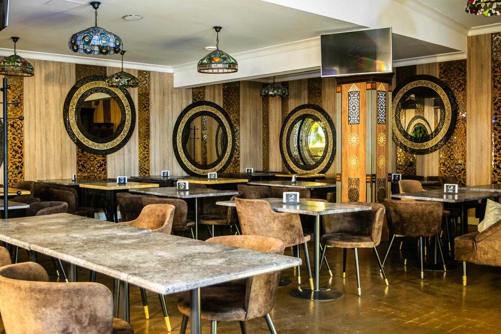Vanzare afacere - restaurant complet utilat cu predare contract chirie