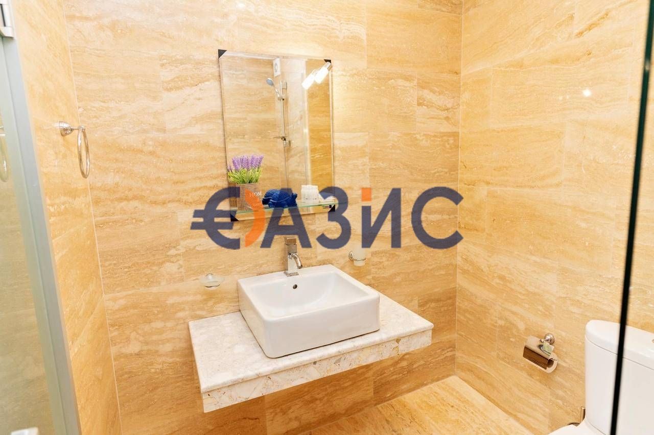 Продава се Хотел в к.к. Слънчев бряг - 8000 кв.м за 688 €/кв.м - Снимка #10