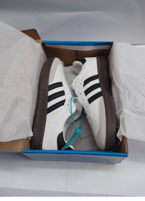 Кроссовки  новые