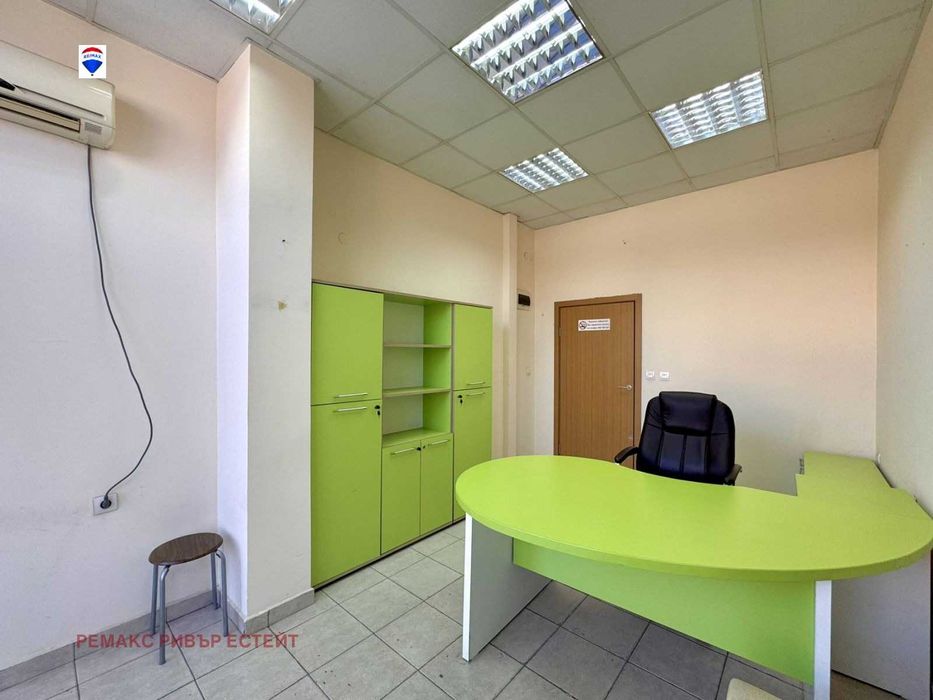 Офис под наем кв. Широк център