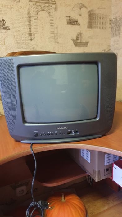 Продам телевизор Daewoo Южная Корея 36 диогональ