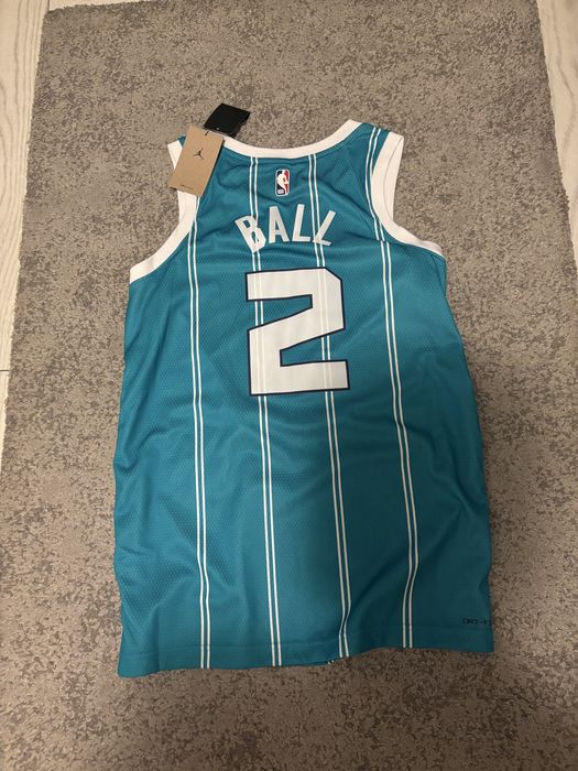 Maieu tricou nba jordan hornets lamelo ball marime M