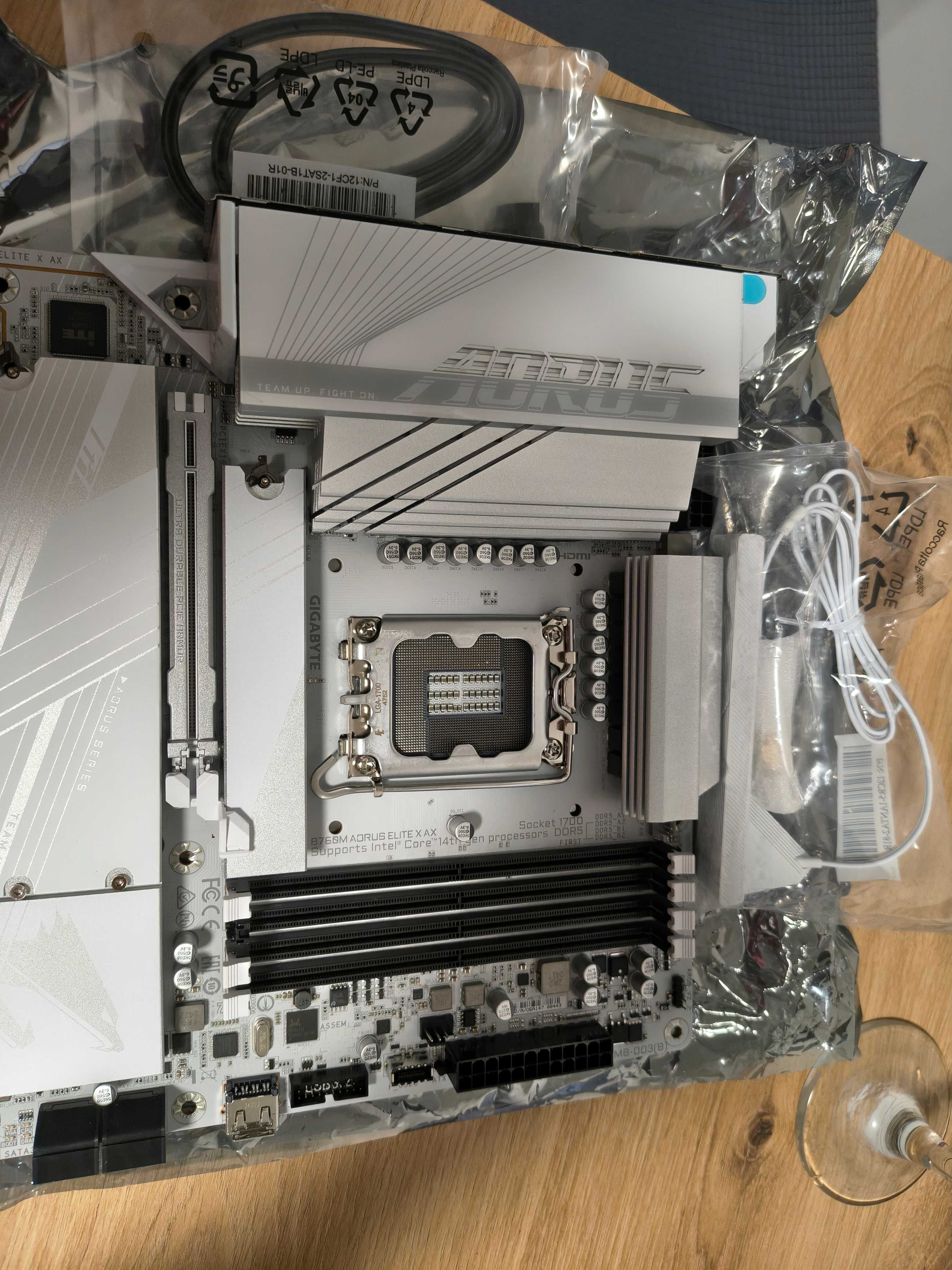 Дъно GIGABYTE B760M AORUS Elite X AX - сокет LGA1700