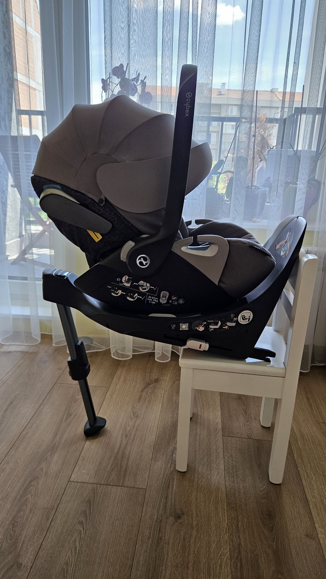 Cybex Cloud Z i-Size (soho grey)  + база въртяща