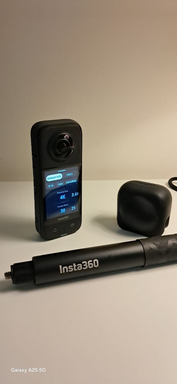 Insta360 X3 със оригинален невидим селфи стик 100 см