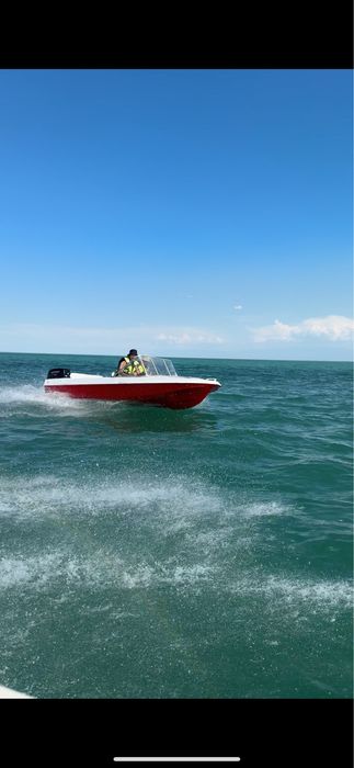 Продам лодку с мотором сузуки 40л.с