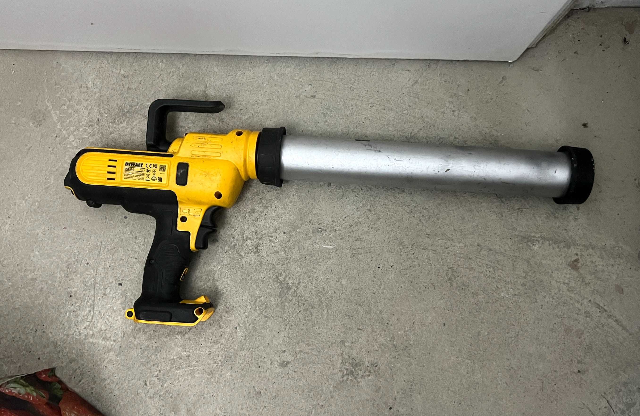 Pistol tub silicon DEWALT DCE580 - corp
