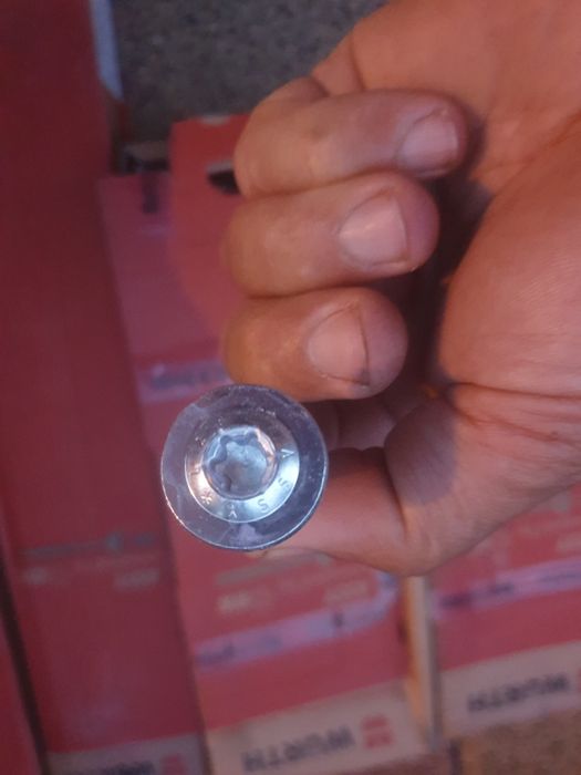 Suruburi pentru lemn Wurth