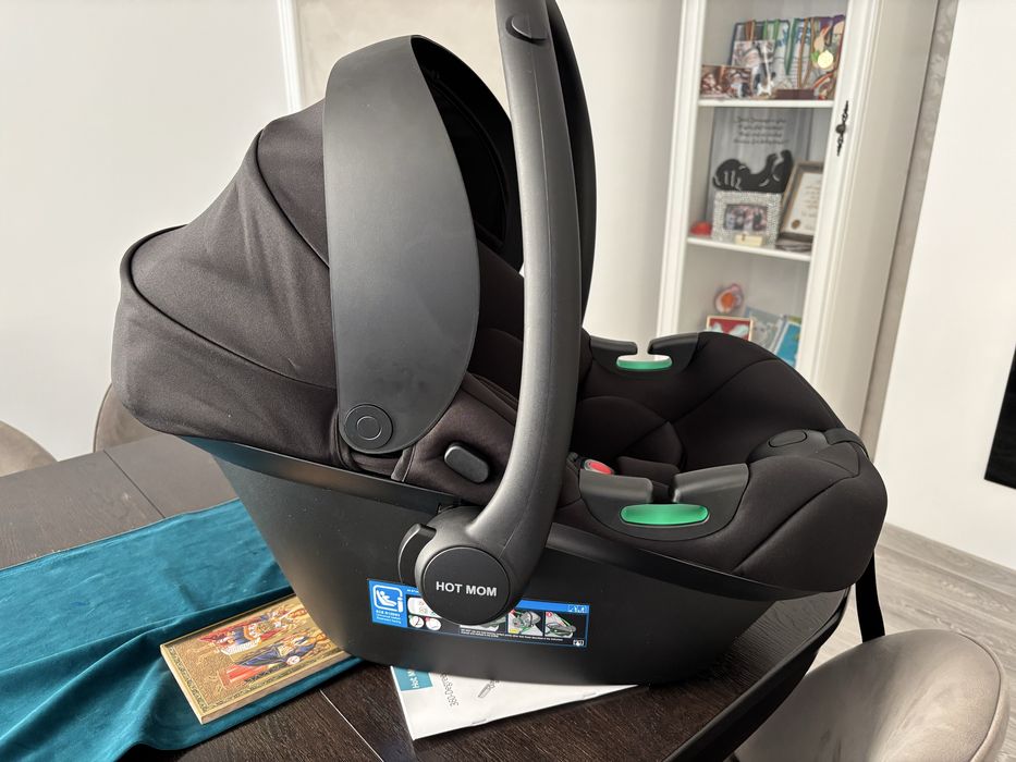 Carucior Hot Mom 3 in 1 ca NOU , fara defecte, pete, zgârieturi