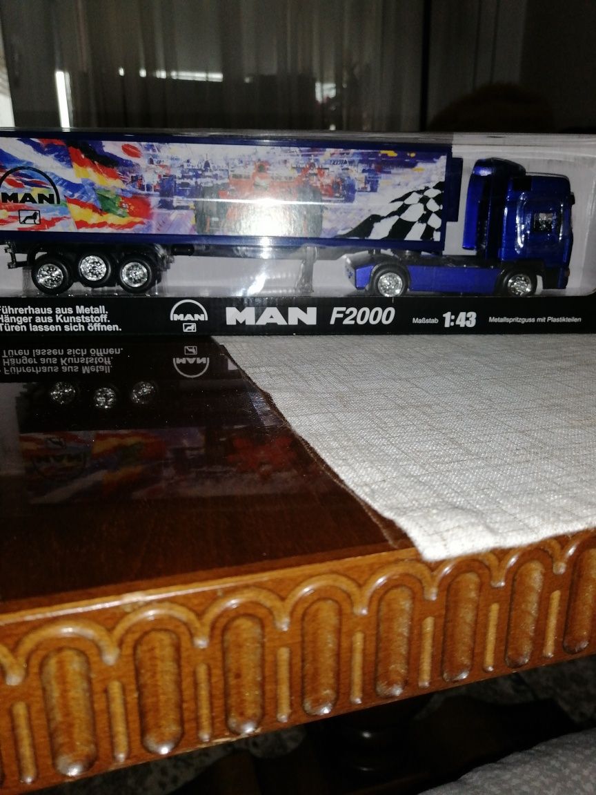Machetă camion Man F 2000 scara 1:43 absolut nou, în cutie
