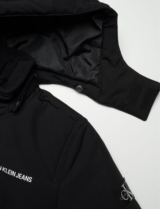 Яке Calvin Klein Jeans- черно