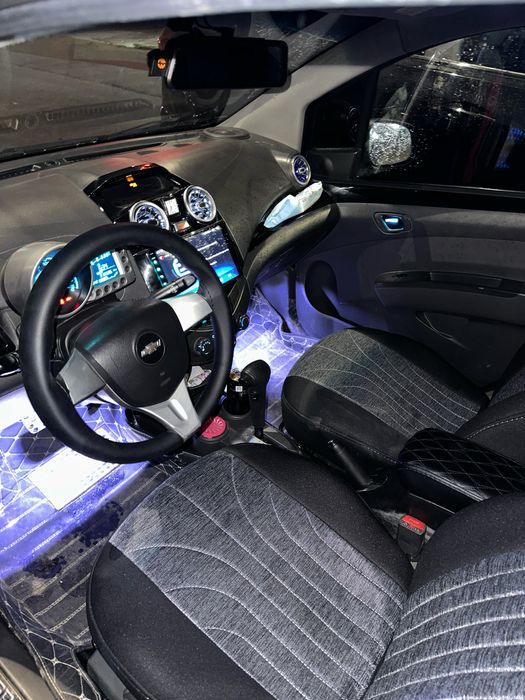 Spark a/t srochna sotiladi