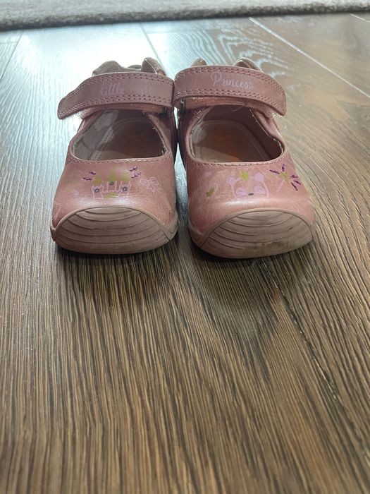 Детски обувки за прохождане
