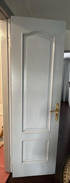 Продам б/у межкомнатные двери