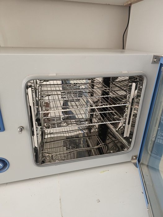 Сухожаровой шкаф сотилади