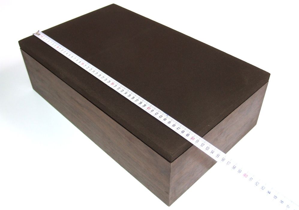 Boxe japoneze pe 2 canale, 10 W, 8 ohm, 30 x 14,5 x 51 cm, ca NOI