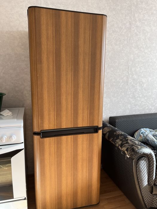 Холодильник indesit