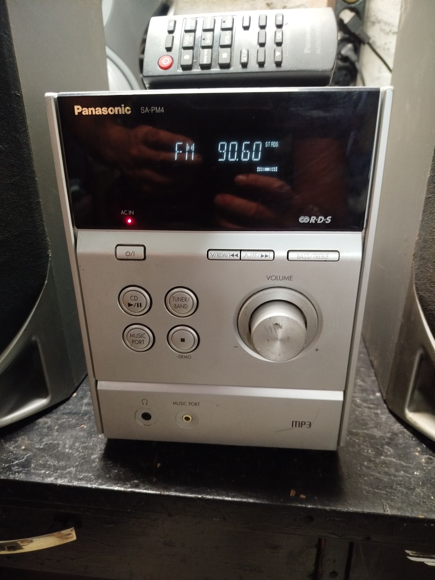 Аудиосистема panasonic с колони и дистанционно