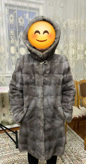 Норковая шуба, голубая б/у