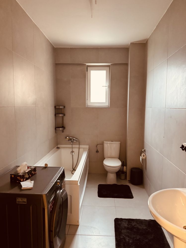 Vand apartament 2 camere Militari Residence